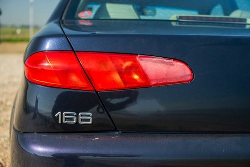 2001 Alfa Romeo 166 3L V6 24V Sportronic Lusso zum Verkauf (Bild 117 von 198)