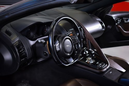 2014 Jaguar F-Type S Convertible till salu (bild 43 av 106)