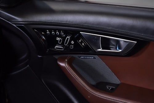 2014 Jaguar F-Type S Convertible till salu (bild 47 av 106)