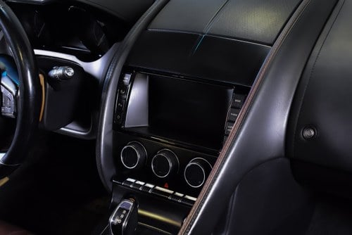 2014 Jaguar F-Type S Convertible till salu (bild 57 av 106)