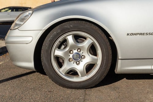 2004 Mercedes-Benz R170 SLK230 For Sale (picture 41 of 107)