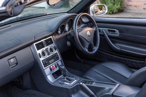 2004 Mercedes-Benz R170 SLK230 For Sale (picture 50 of 107)