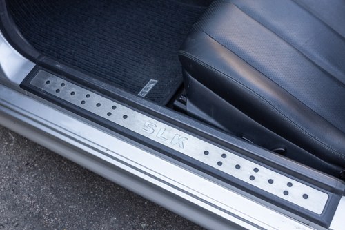 2004 Mercedes-Benz R170 SLK230 For Sale (picture 56 of 107)