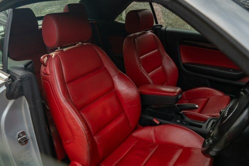 2005 Audi B6 S4 Cabriolet Manual zum Verkauf (Bild 25 von 86)