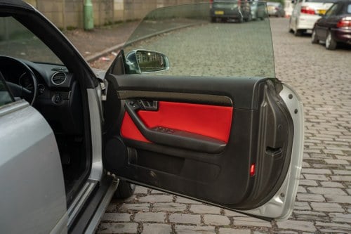 2005 Audi B6 S4 Cabriolet Manual zum Verkauf (Bild 27 von 86)