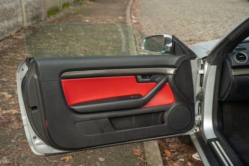 2005 Audi B6 S4 Cabriolet Manual zum Verkauf (Bild 32 von 86)