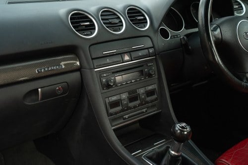 2005 Audi B6 S4 Cabriolet Manual zum Verkauf (Bild 33 von 86)