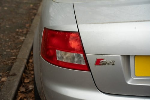 2005 Audi B6 S4 Cabriolet Manual zum Verkauf (Bild 61 von 86)