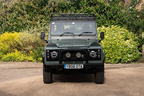 2008 Land Rover Defender Double-Cab Pickup For Sale (picture 11 of 141)
