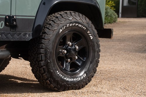 2008 Land Rover Defender Double-Cab Pickup For Sale (picture 26 of 141)