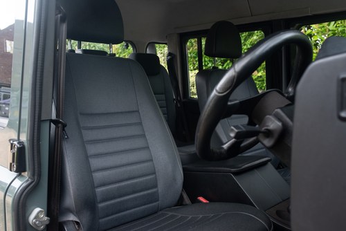 2008 Land Rover Defender Double-Cab Pickup For Sale (picture 49 of 141)