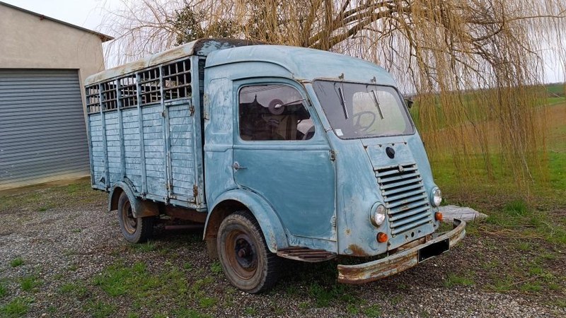 1952 Renault Voltigeur - 1 1952 Renault Voltigeur - 1
