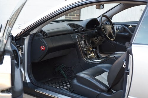 2001 Mercedes-Benz CL55 AMG F1 Limited Edition In vendita (immagine 58 di 162)