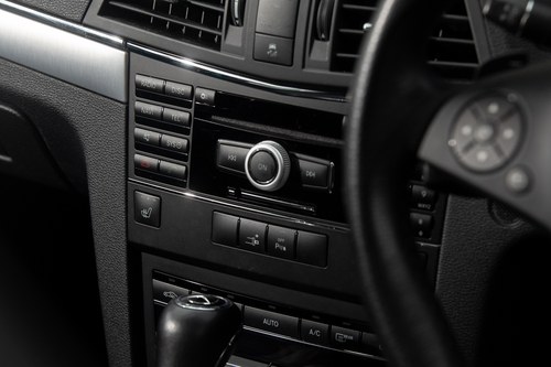 2010 Mercedes-Benz E350 CDI Sport AMG Package Te koop (foto 43 van 132)