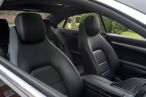2010 Mercedes-Benz E350 CDI Sport AMG Package Te koop (foto 55 van 132)