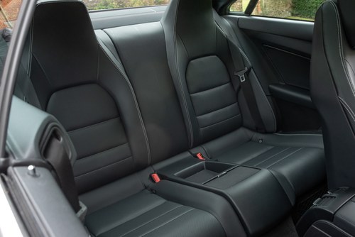 2010 Mercedes-Benz E350 CDI Sport AMG Package Te koop (foto 57 van 132)