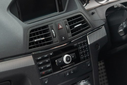 2010 Mercedes-Benz E350 CDI Sport AMG Package Te koop (foto 63 van 132)