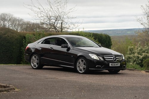 2010 Mercedes-Benz E350 CDI Sport AMG Package Te koop (foto 2 van 132)