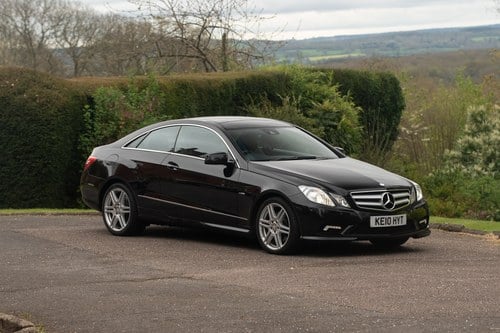 2010 Mercedes-Benz E350 CDI Sport AMG Package Te koop (foto 3 van 132)