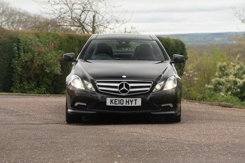2010 Mercedes-Benz E350 CDI Sport AMG Package Te koop (foto 9 van 132)