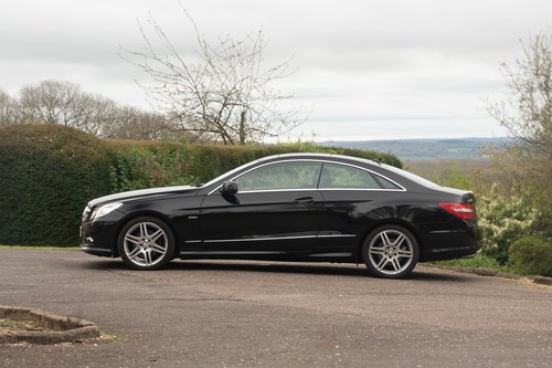 2010 Mercedes-Benz E350 CDI Sport AMG Package Te koop (foto 15 van 132)