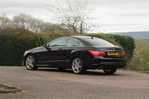 2010 Mercedes-Benz E350 CDI Sport AMG Package Te koop (foto 17 van 132)