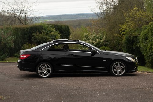2010 Mercedes-Benz E350 CDI Sport AMG Package Te koop (foto 29 van 132)