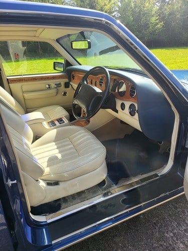 1995 Rolls-Royce Silver Spirit IV till salu (bild 17 av 75)