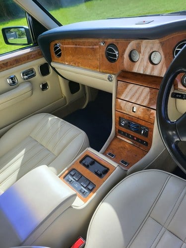 1995 Rolls-Royce Silver Spirit IV till salu (bild 21 av 75)