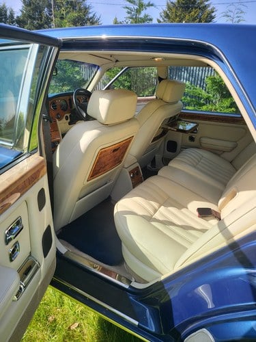 1995 Rolls-Royce Silver Spirit IV till salu (bild 22 av 75)