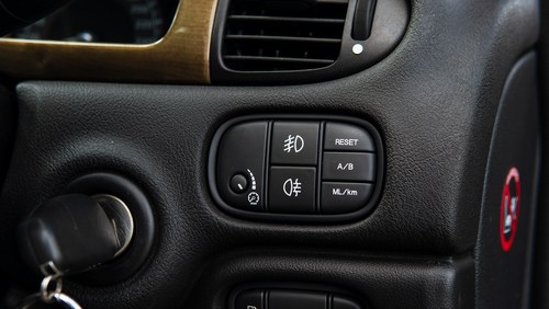 2002 Jaguar S-Type R For Sale (picture 83 of 179)