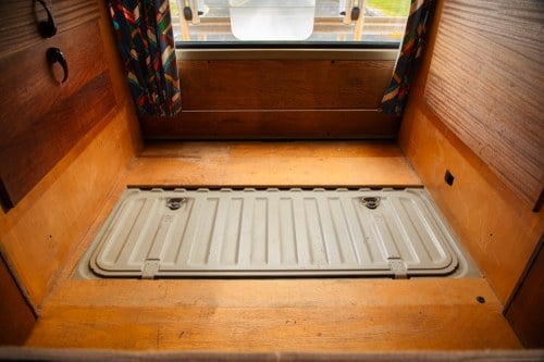 1977 Volkswagen Type 2 Bay Window Camper Conversion 2.0-litre till salu (bild 80 av 163)