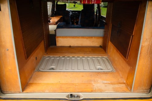 1977 Volkswagen Type 2 Bay Window Camper Conversion 2.0-litre till salu (bild 105 av 163)