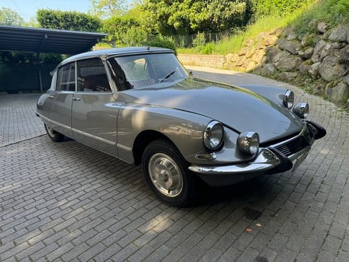 1965 Citroën DS 19 Te koop (foto 1 van 108)