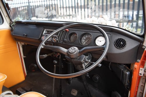 1973 Volkswagen Type 2 Bay Window Camper Te koop (foto 13 van 165)