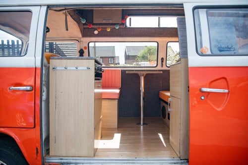 1973 Volkswagen Type 2 Bay Window Camper Te koop (foto 28 van 165)