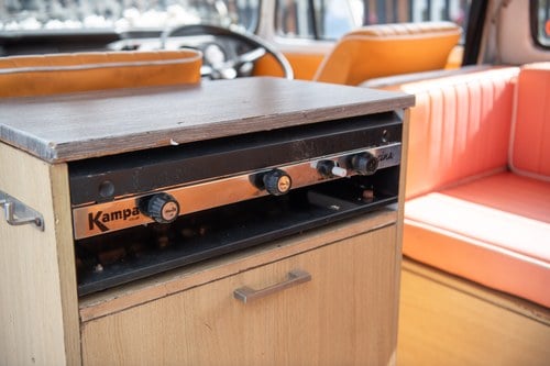1973 Volkswagen Type 2 Bay Window Camper Te koop (foto 29 van 165)