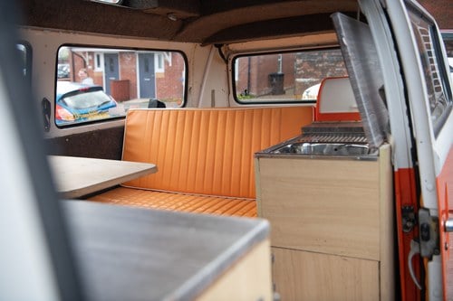 1973 Volkswagen Type 2 Bay Window Camper Te koop (foto 47 van 165)