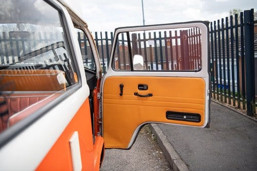 1973 Volkswagen Type 2 Bay Window Camper Te koop (foto 48 van 165)