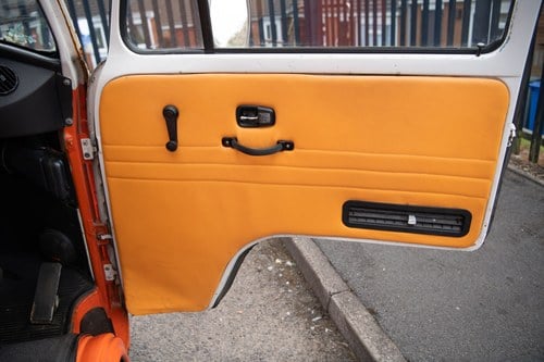 1973 Volkswagen Type 2 Bay Window Camper Te koop (foto 49 van 165)