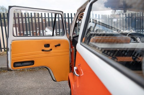 1973 Volkswagen Type 2 Bay Window Camper Te koop (foto 56 van 165)