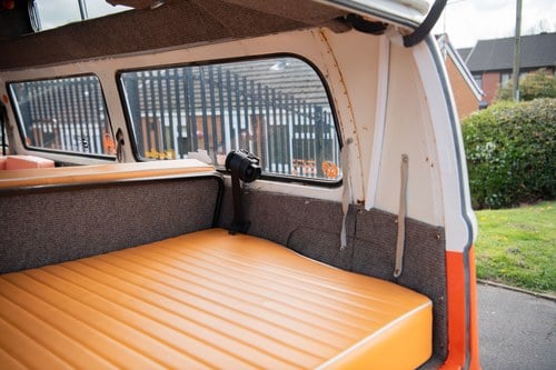 1973 Volkswagen Type 2 Bay Window Camper Te koop (foto 61 van 165)