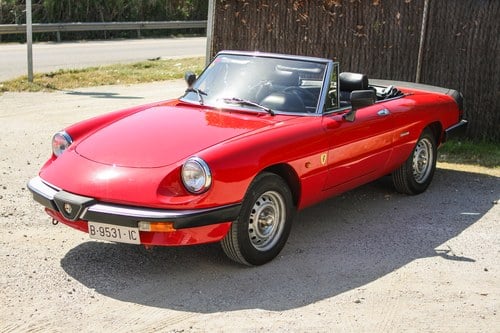 1987 Alfa Romeo Spider Series 3 2L zum Verkauf (Bild 2 von 70)