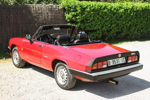1987 Alfa Romeo Spider Series 3 2L zum Verkauf (Bild 5 von 70)