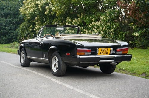 1981 Fiat 124 Spider 2000 till salu (bild 3 av 76)