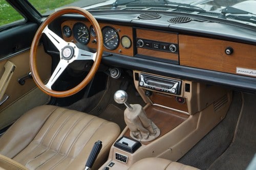 1981 Fiat 124 Spider 2000 till salu (bild 20 av 76)