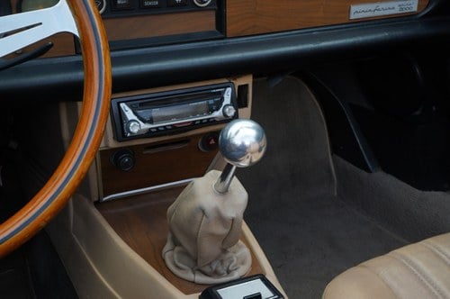 1981 Fiat 124 Spider 2000 till salu (bild 21 av 76)