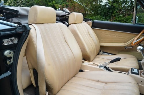 1981 Fiat 124 Spider 2000 till salu (bild 27 av 76)
