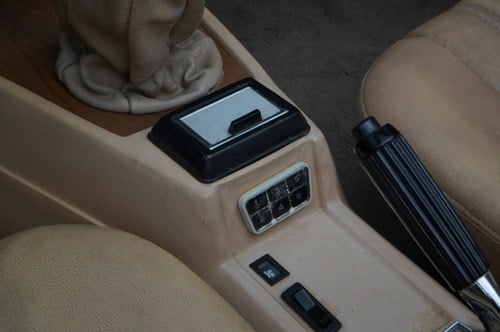 1981 Fiat 124 Spider 2000 till salu (bild 32 av 76)