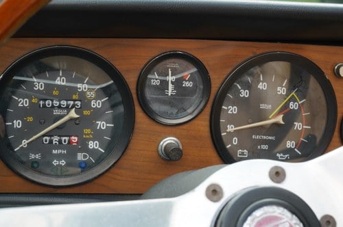 1981 Fiat 124 Spider 2000 till salu (bild 34 av 76)